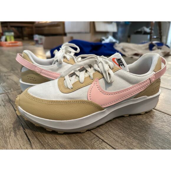 Nike Women's Sesame Atmosphere Waffle Debut Lace Up Running Shoes Size 10.5 - Picture 4 of 10